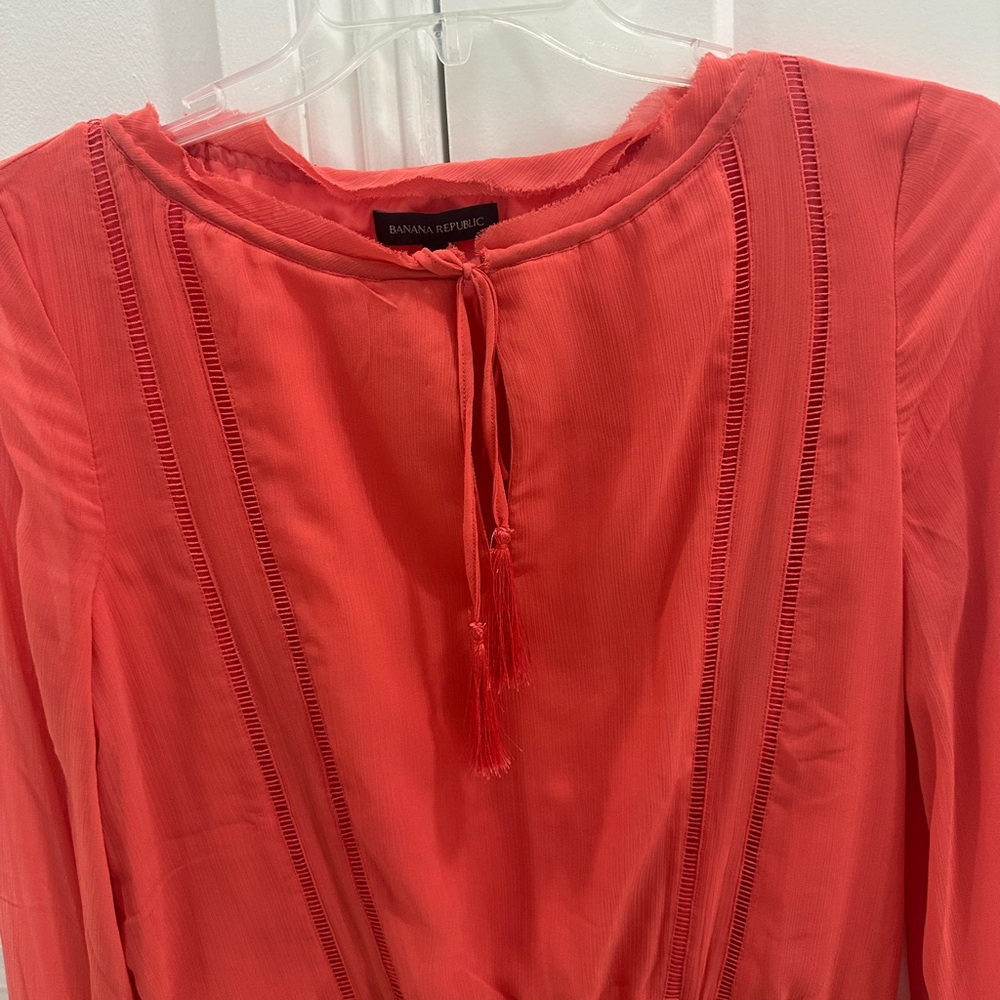 BANANA REPUBLIC 🧡 Coral Long-Sleeve Tiered Mini Dress size M - Picture 4 of 5